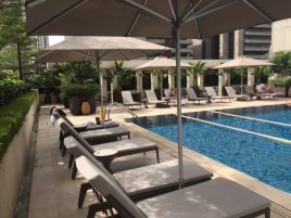 Shangri-La-Manila-poolside
